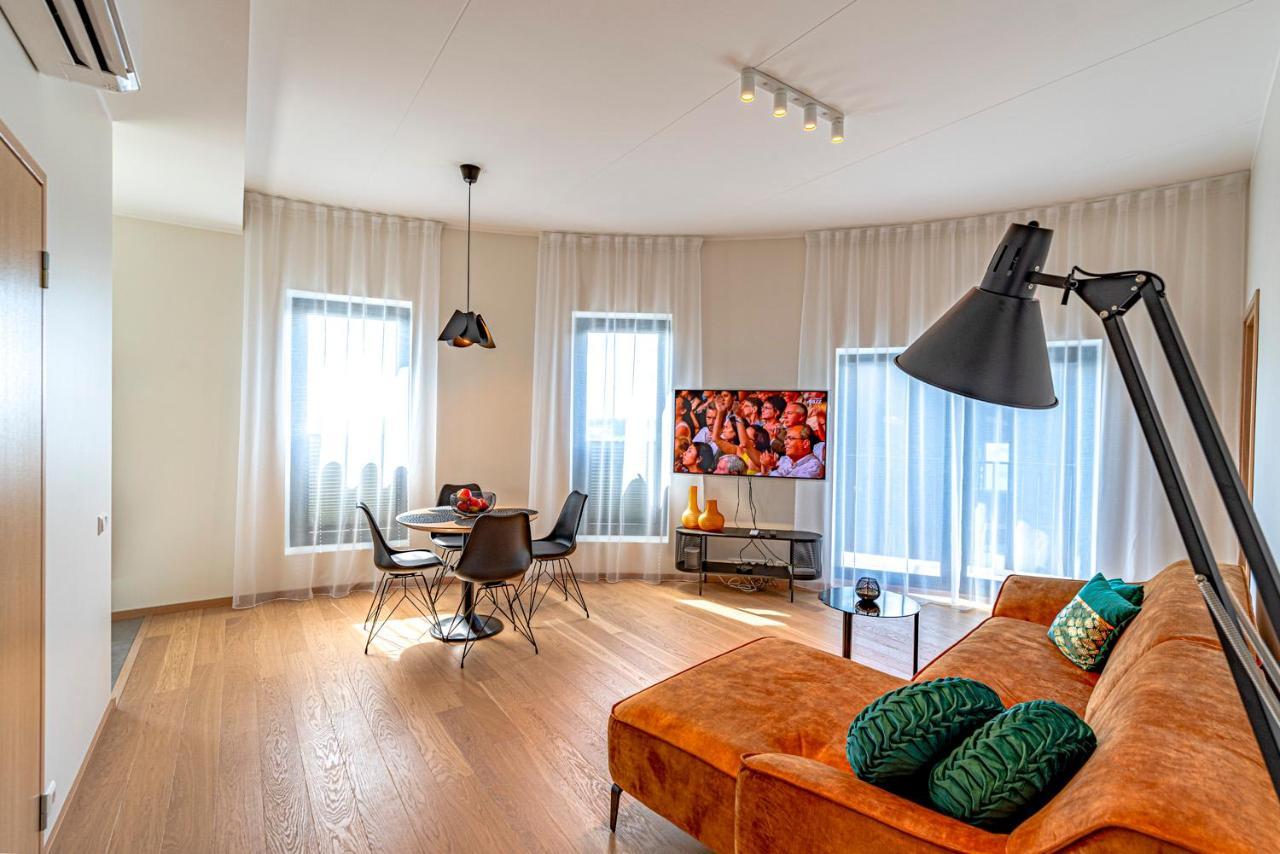 Artisa Riia Str 20B Luxury Penthouse Apartment Tartu Bagian luar foto