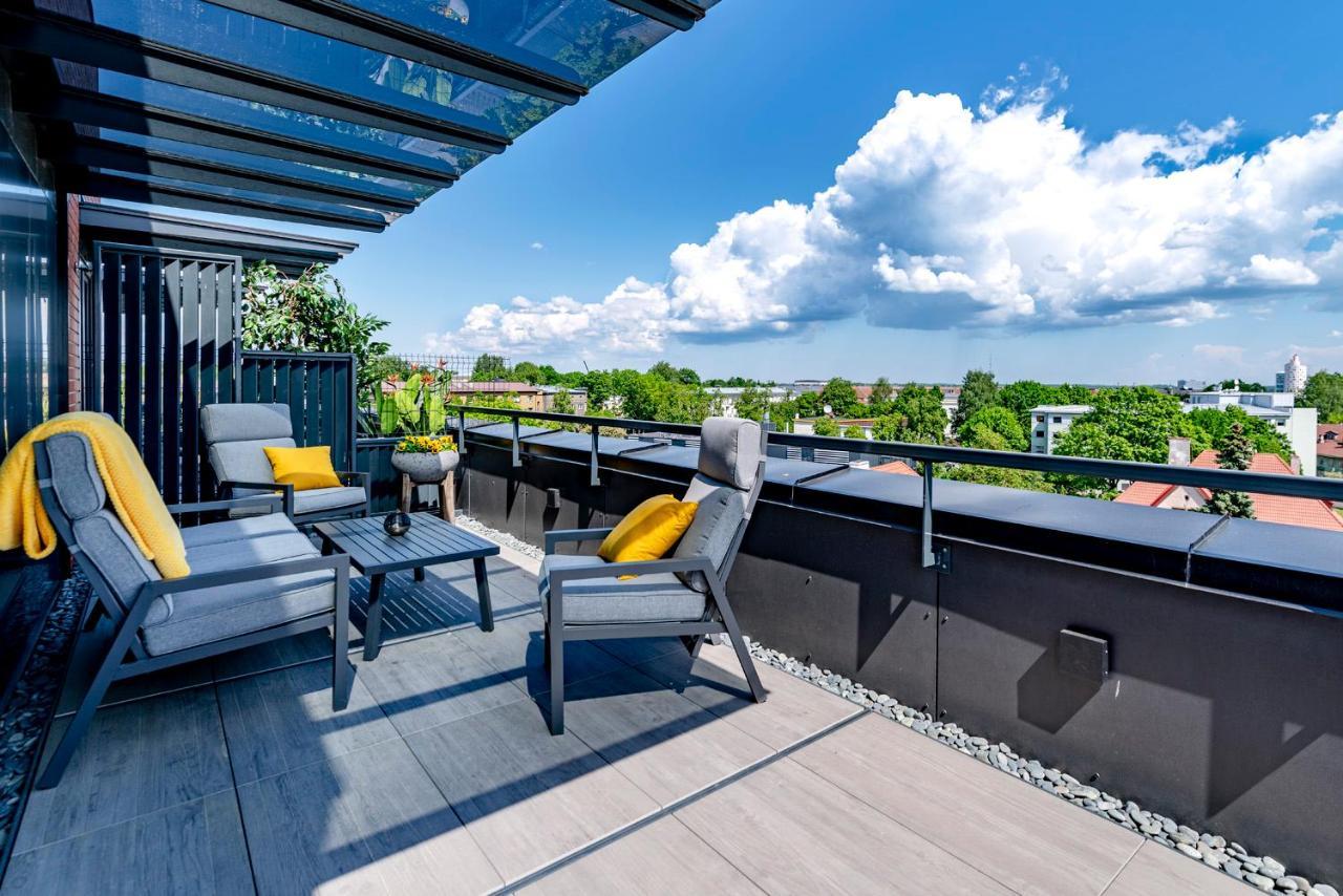 Artisa Riia Str 20B Luxury Penthouse Apartment Tartu Bagian luar foto