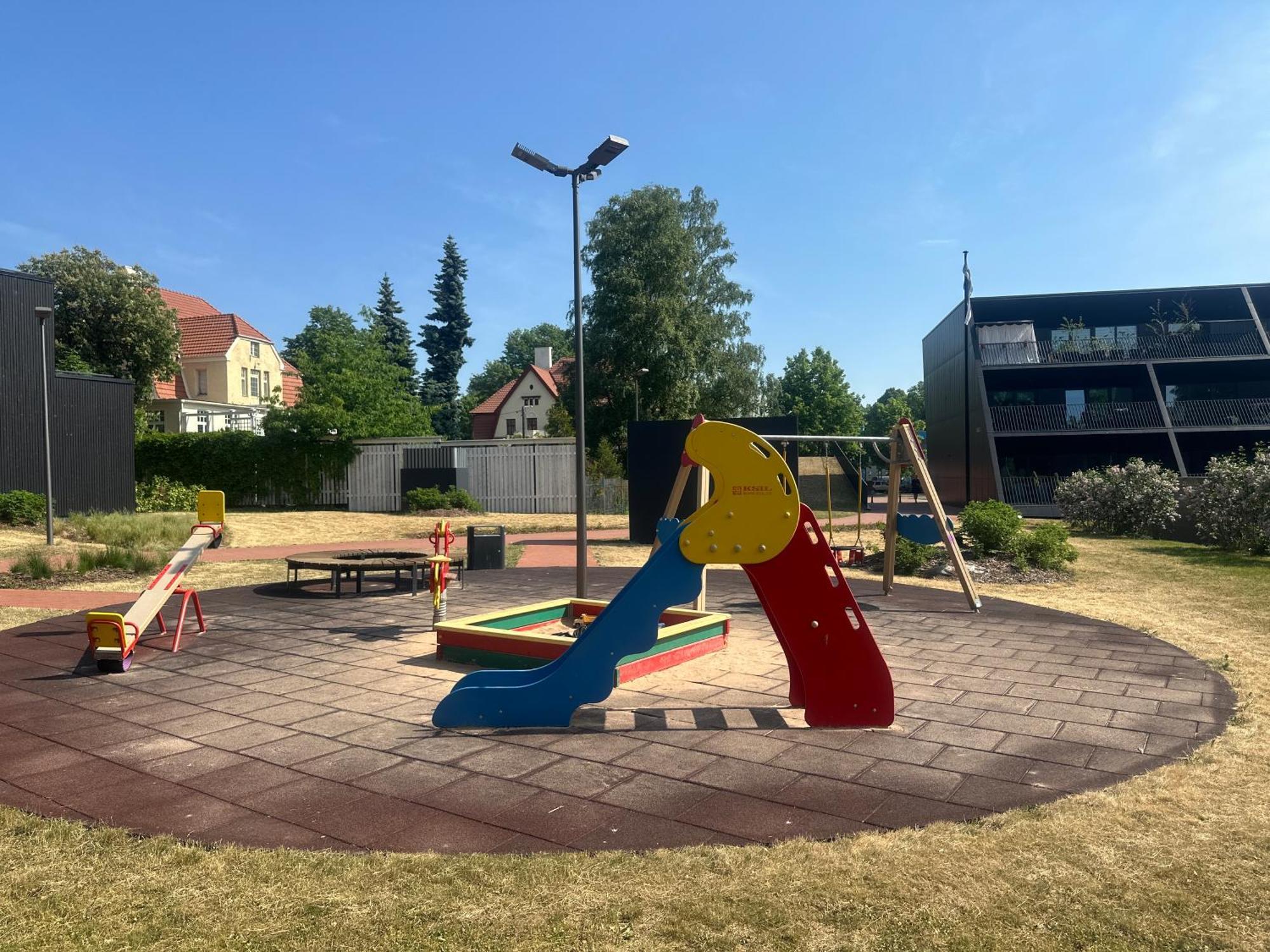 Artisa Riia Str 20B Luxury Penthouse Apartment Tartu Bagian luar foto